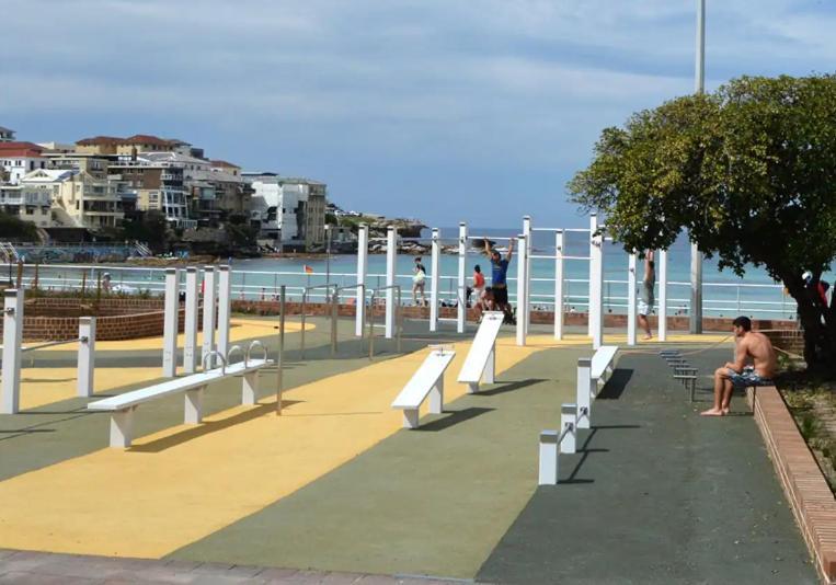 Best Location At Bondi Beach, On The Beach! Leilighet Sydney Eksteriør bilde